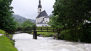 Ramsau bei Berchtesgaden mit der Kirche St. Sebastian Ramsau bei Berchtesgaden mit der Kirche St. Sebastian