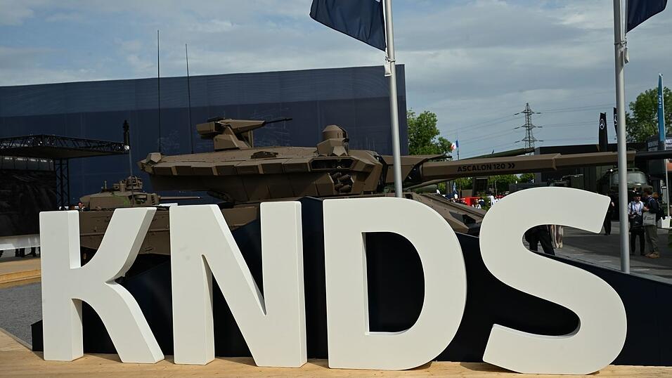 KNDS ist Hersteller von Waffensystemen wie Kampfpanzern und Panzerhaubitzen. KNDS ist Hersteller von Waffensystemen wie Kampfpanzern und Panzerhaubitzen.