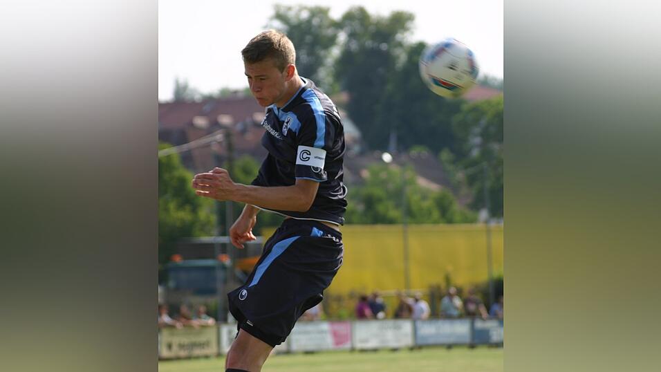 Seit knapp vier Jahren ist Korbinian Burger bei den 'L&ouml;wen'. N&auml;chste Saison spielt er in der U21 des Zweitligisten. (Foto: Fabian Ro&szlig;mann)