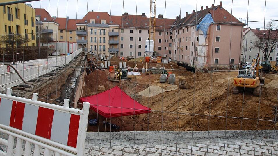 Erneut wurde am Donnerstagvormittag bei Bauarbeiten in Regensburg eine Fliegerbombe gefunden. Diesmal im Stadtteil Kumpfmühl.