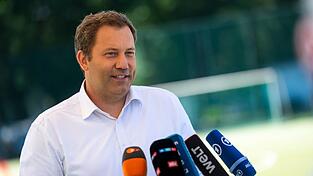 Klingbeil muss für seinen Steuerentwurf viel Kritik einstecken. (Archivbild) Klingbeil muss für seinen Steuerentwurf viel Kritik einstecken. (Archivbild)