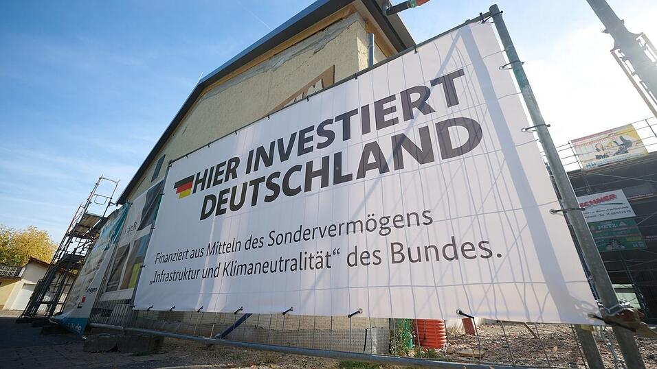 Die Regierung versucht zu zeigen, wo die Fördermilliarden fließen. (Archivbild) Die Regierung versucht zu zeigen, wo die Fördermilliarden fließen. (Archivbild)