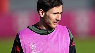 Wo liegt seine Zukunft? Leon Goretzka beim Bayern-Training vor dem Eindhoven-Spiel. Wo liegt seine Zukunft? Leon Goretzka beim Bayern-Training vor dem Eindhoven-Spiel.