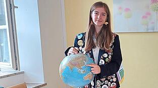 Mit jeder Menge Souvenirs und noch viel mehr Erinnerungen kommt Heidi Vogl von ihrem Auslandsjahr zurück.