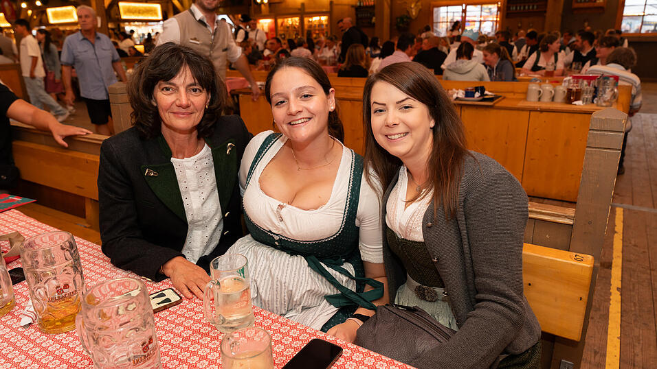 Die Partybilder vom Montag, 19. August, aus dem Festzelt Kr&ouml;nner.