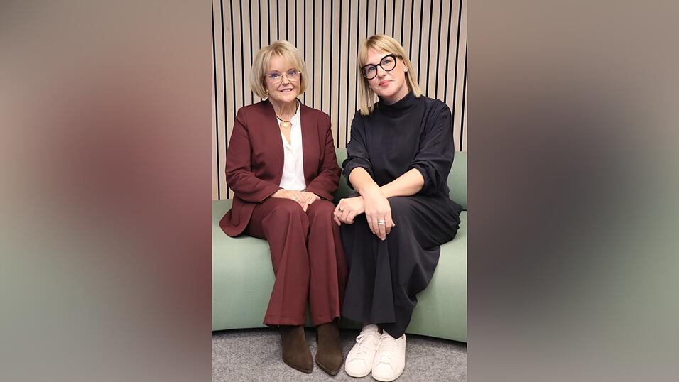 Stabwechsel beim Verein Haus für das Leben: Auf Dr. Regine Langer-Huber folgt Elisabeth Gruber (r.). Stabwechsel beim Verein Haus für das Leben: Auf Dr. Regine Langer-Huber folgt Elisabeth Gruber (r.).
