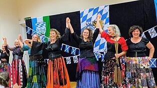 Den allerletzten Auftritt der Tanzgruppe gab es im schottischen Selkirk zu sehen.