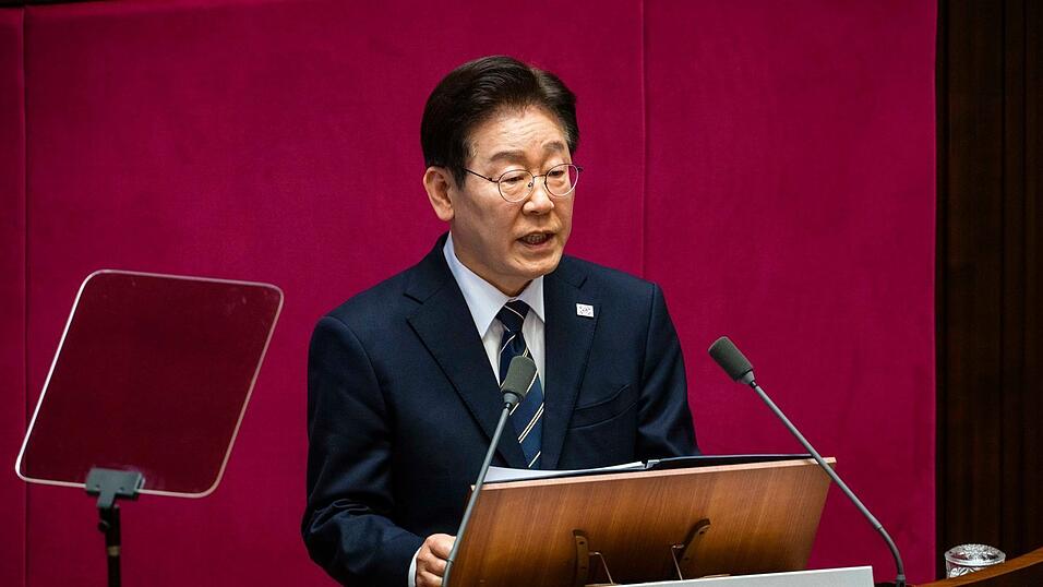 S&uuml;dkoreas Pr&auml;sident Lee Jae Myung steht seit Beginn des Iran-Kriegs vor gro&szlig;en Herausforderungen. Die ostasiatische Volkswirtschaft ist stark von Energielieferungen aus Nahost abh&auml;ngig. (Archivbild)