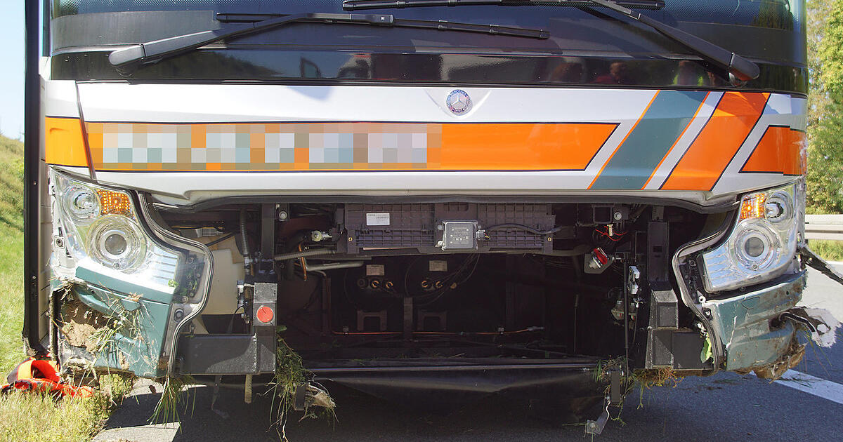 Busunfall bei Wörth: Verkehrspolizei nennt neue Details