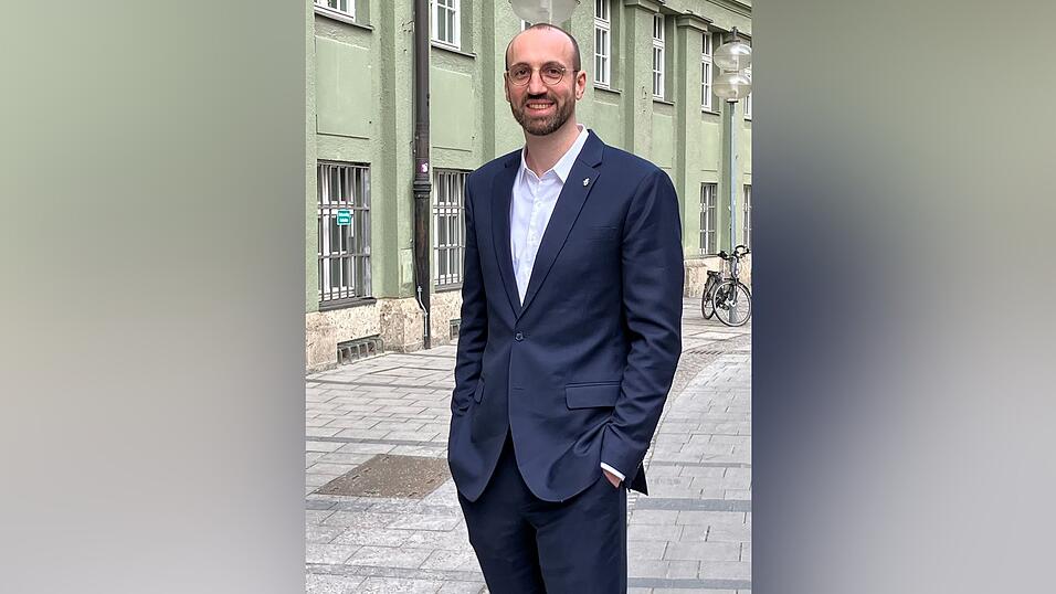 Er leitet die Abteilung mit 30 Mitarbeitern.