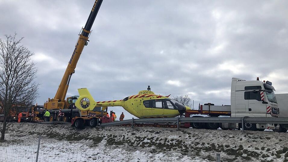 Auf der A3 ist es am Montagmorgen zwischen Kirchroth und Tiefenthal zu einem Unfall gekommen.