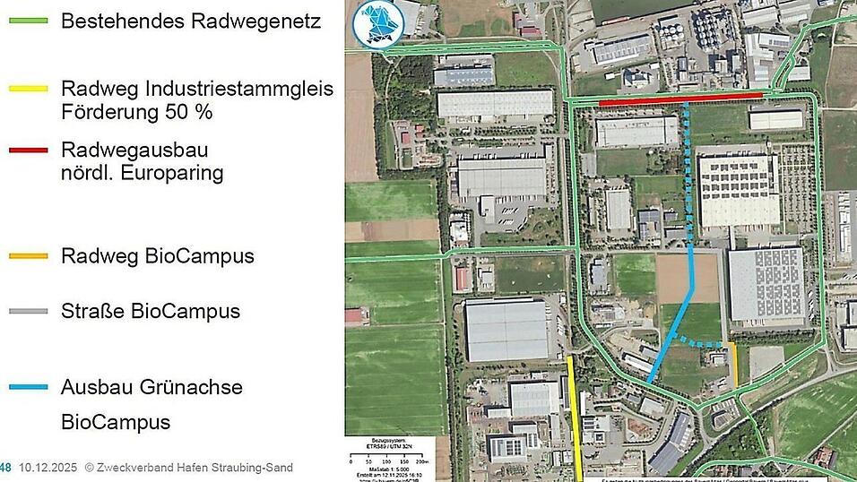 Im Hafen Straubing-Sand ist ein Radwege-Ausbau sowie eine neue Grünachse am Bio-Campus geplant. Im Hafen Straubing-Sand ist ein Radwege-Ausbau sowie eine neue Grünachse am Bio-Campus geplant.