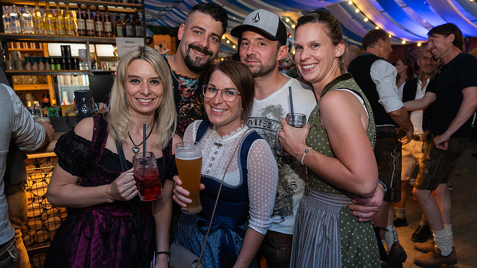 Die Partybilder vom Freitag, 18. August 2023, aus dem Festzelt Wenisch. Die Partybilder vom Freitag, 18. August 2023, aus dem Festzelt Wenisch.