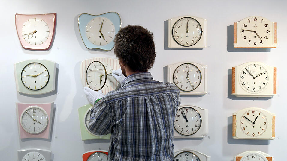 Am Sonntag werden die Uhren wieder um eine Stunde zurückgestellt. - Es könnte die letzte Winterzeit in Deutschland sein. Am Sonntag werden die Uhren wieder um eine Stunde zurückgestellt. - Es könnte die letzte Winterzeit in Deutschland sein.