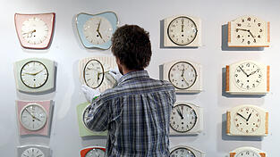 Am Sonntag werden die Uhren wieder um eine Stunde zurückgestellt. - Es könnte die letzte Winterzeit in Deutschland sein. Am Sonntag werden die Uhren wieder um eine Stunde zurückgestellt. - Es könnte die letzte Winterzeit in Deutschland sein.