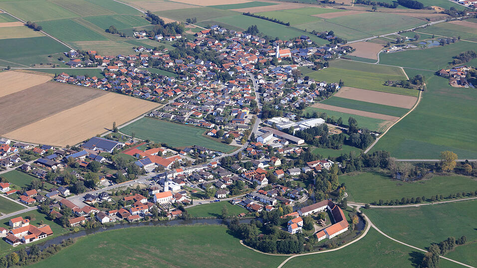 In der Gemeinde Aham steht unter anderem das Projekt Dorfladen an.