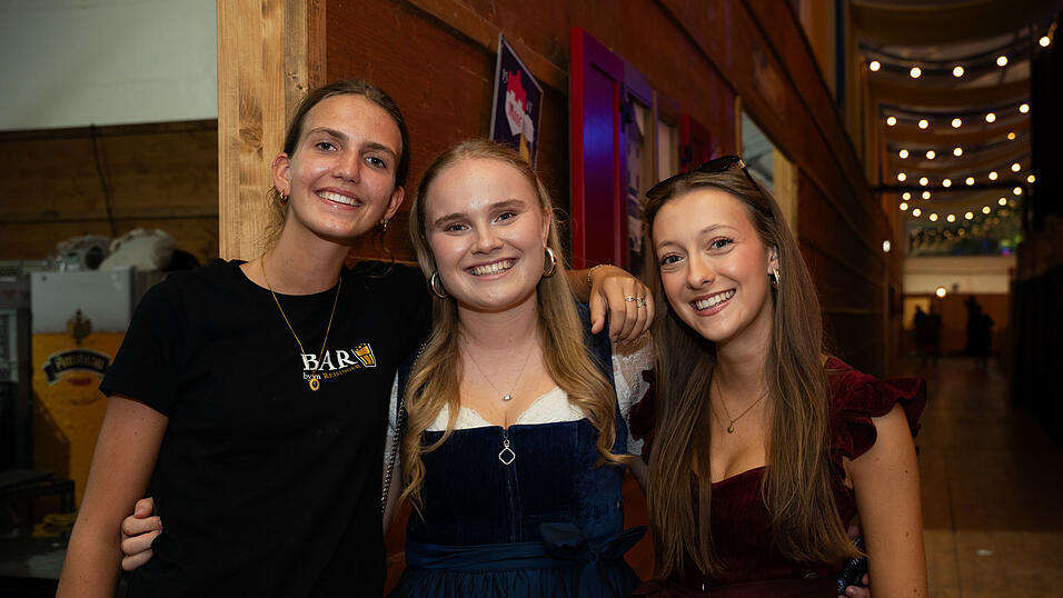 Die Partybilder vom Mittwoch, 12. August, aus dem Festzelt Reisinger. Die Partybilder vom Mittwoch, 12. August, aus dem Festzelt Reisinger.