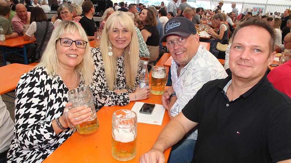 Zur Musik von Headless wurde ausgelassen gefeiert.