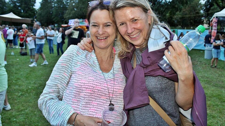 Fotos des&nbsp;ersten Open-Air-Abends auf der Ringelstecherwiese.&nbsp;