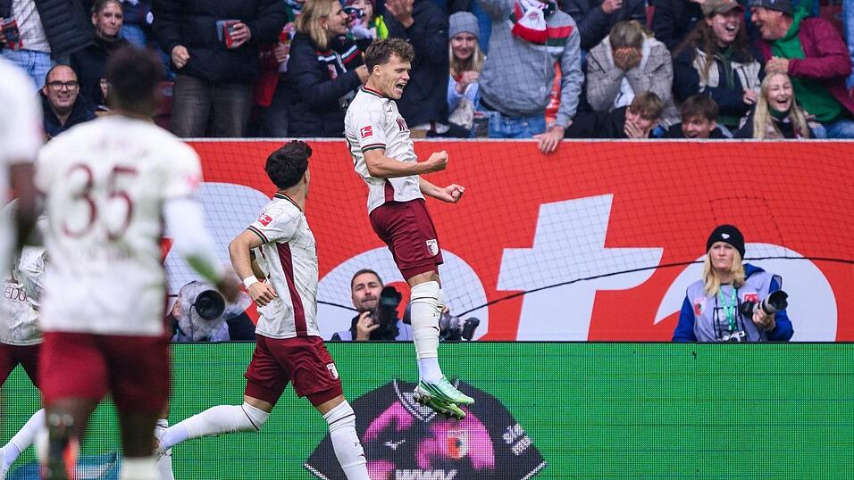 Robin Fellhauer jubelt über sein Rekordtor. Robin Fellhauer jubelt über sein Rekordtor.