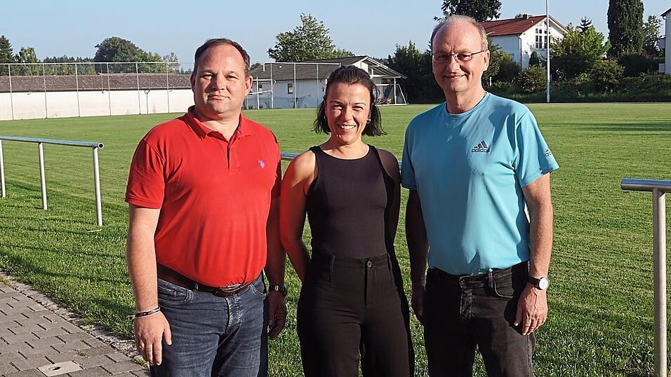 Das Bild zeigt Florian Ferwagner (links), Conny Selyem und Erwin Fußeder von der FWG Bodenkirchen.