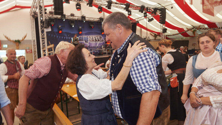 Die Partybilder vom Freitag, 14. August, aus dem Festzelt Lechner. Die Partybilder vom Freitag, 14. August, aus dem Festzelt Lechner.
