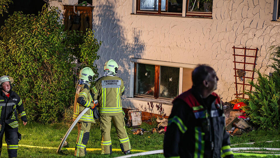 Bei den Verletzten bestand Verdacht auf leichte Rauchgasvergiftungen.