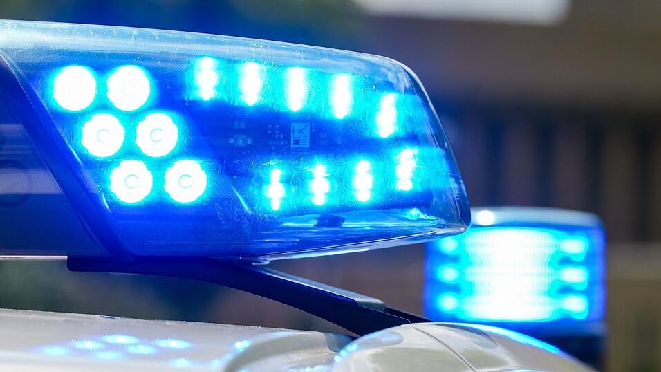 Die Polizeiinspektion Sonthofen ermittelt wegen eines Angriffs auf Kinder in einer Kirche. (Symbolbild) Die Polizeiinspektion Sonthofen ermittelt wegen eines Angriffs auf Kinder in einer Kirche. (Symbolbild)