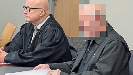 Der 77-jährige Rentner, der in den letzten Jahren körperlich stark abgebaut haben soll, muss wohl nicht mehr ins Gefängnis.
