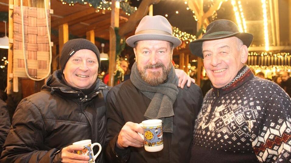 Es weihnachtet in Landshut. Am Donnerstag ist der Christkindlmarkt feierlich er&ouml;ffnet worden.