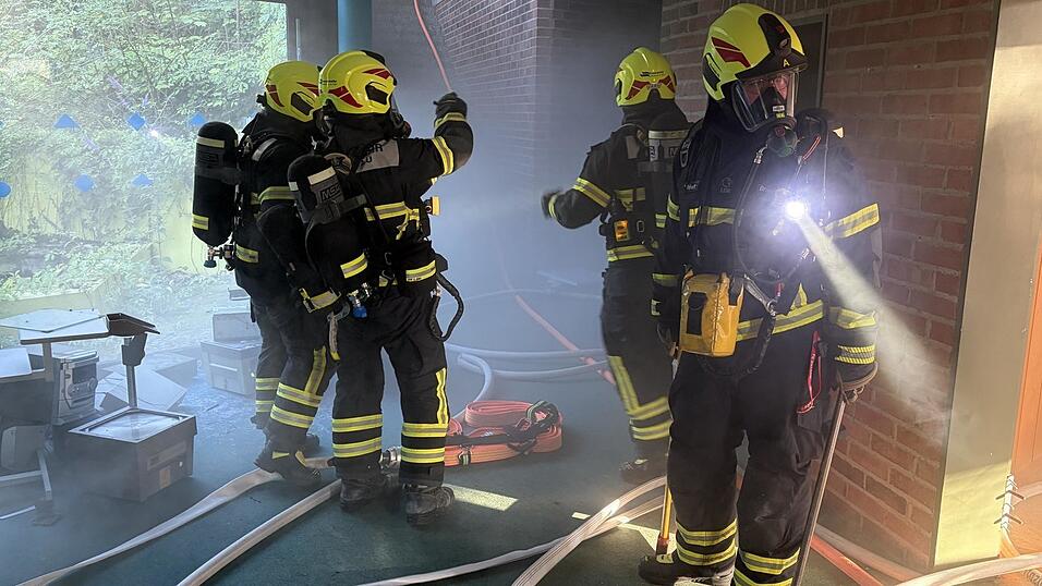 In einem verrauchten, un&uuml;bersichtlichen Geb&auml;ude nach Opfern und dem Brandherd zu suchen, war Schwerstarbeit.