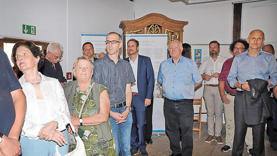 Unter den G&auml;sten waren unter anderem auch Altlandrat Heinrich Trapp sowie die B&uuml;rgermeister Matthias Kohlmayer und Thomas Lorenz.