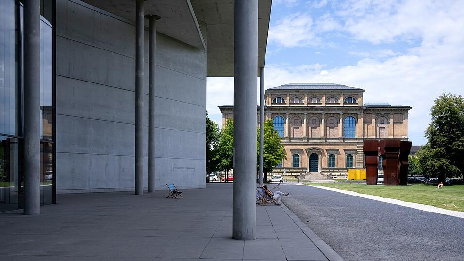 An den Bayerischen Staatsgemäldesammlungen mit den berühmten Pinakotheken wird auch über den Umgang mit NS-Raubkunst debattiert. (Archivbild)