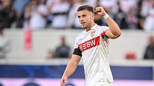 Ermedin Demirovic brachte den VfB Stuttgart mit drei Treffern auf die Siegerstraße. Ermedin Demirovic brachte den VfB Stuttgart mit drei Treffern auf die Siegerstraße.