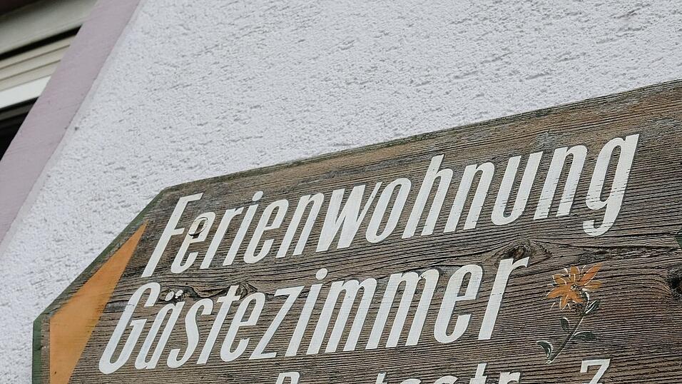 Ein unbekannter Mieter hat in Bayern eine Ferienwohnung verunstaltet. (Symbolbild)
