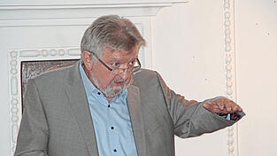 Professor Franz Fuchs am Freitagabend im Rondellzimmer des Schlosses. Professor Franz Fuchs am Freitagabend im Rondellzimmer des Schlosses.