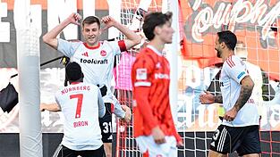 Robin Knoche rettete dem 1. FC Nürnberg einen späten Punkt. Robin Knoche rettete dem 1. FC Nürnberg einen späten Punkt.