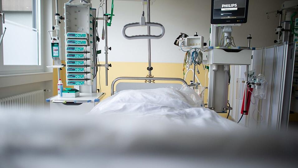 Obwohl Jakob mit 26 Jahren jung ist, hat ihm das Coronavirus zu schaffen gemacht. (Symbolbild)