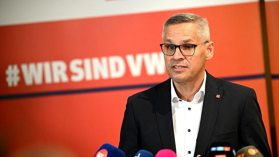 IG-Metall-Bezirksleiter Gröger: Vorgehen der VW-Führung «respektlos». (Archivbild) IG-Metall-Bezirksleiter Gröger: Vorgehen der VW-Führung «respektlos». (Archivbild)