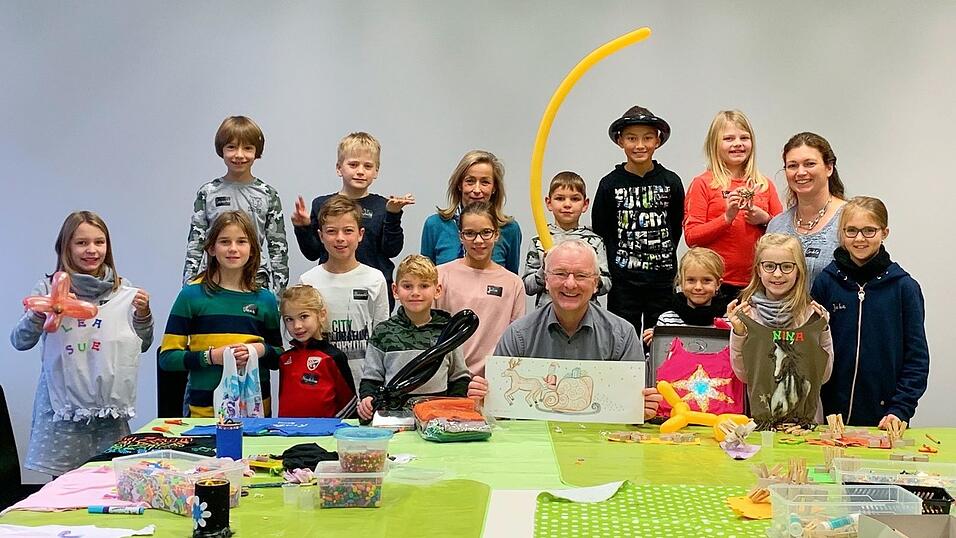 Ein rundum gelungener 'Kind-kommt-mit-Tag': Die Kinder der Besch&auml;ftigten der Stadt Landshut hatten sehr viel Spa&szlig;, vor allem freuten sie sich &uuml;ber den Besuch von Oberb&uuml;rgermeister Alexander Putz.