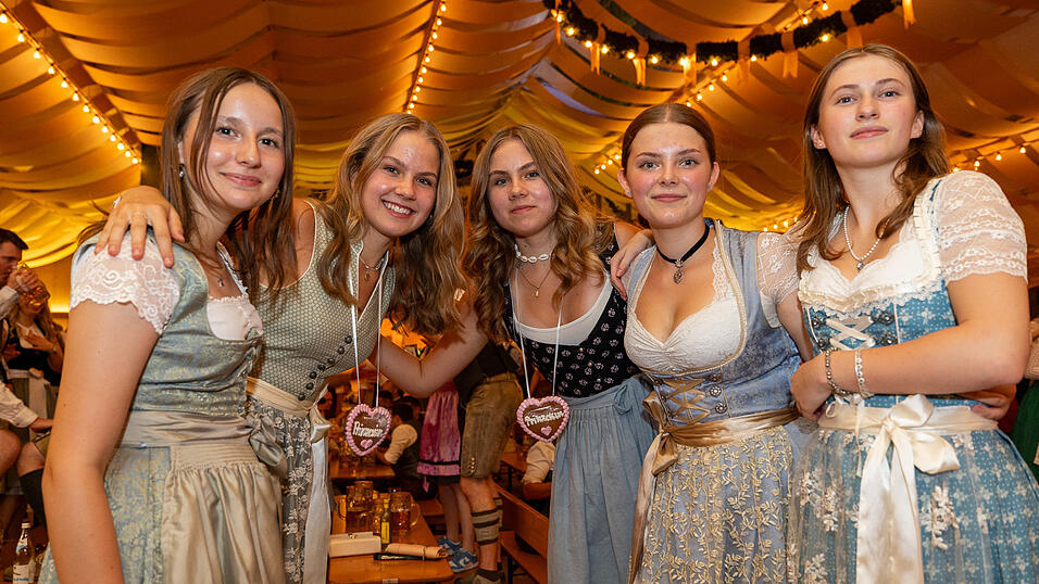 Die Partybilder vom Freitag, 9. August 2024, aus dem Festzelt Nothaft. Die Partybilder vom Freitag, 9. August 2024, aus dem Festzelt Nothaft.