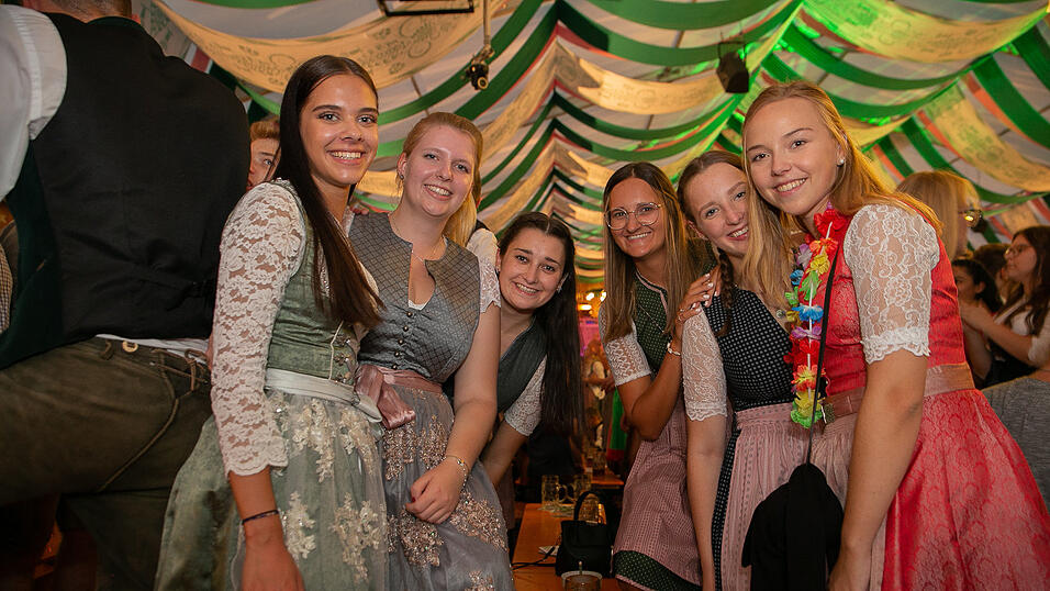 Die Partybilder von Freitag, 19. August 2022, aus dem Festzelt Weckmann.