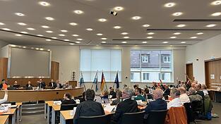 Mit 39:18 Stimmen gab es eine wesentlich kleinere Mehrheit bei der Haushaltsabstimmung als in den Vorjahren.