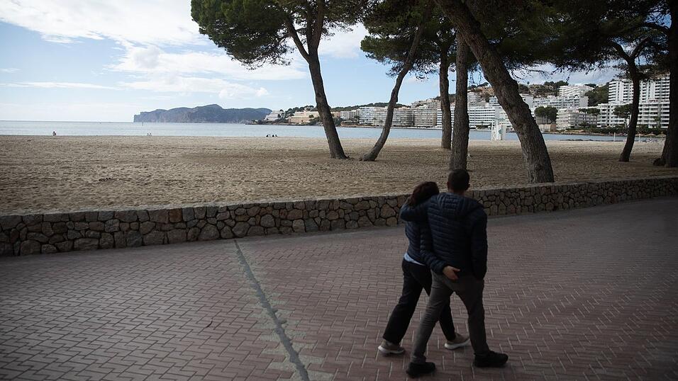 Der Unfall ereignete sich gegen 21.30 Uhr. (Archivbild) Der Unfall ereignete sich gegen 21.30 Uhr. (Archivbild)