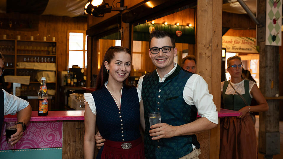 Die Partybilder vom Donnerstag, 13. August, aus dem Festzelt Weckmann. Die Partybilder vom Donnerstag, 13. August, aus dem Festzelt Weckmann.