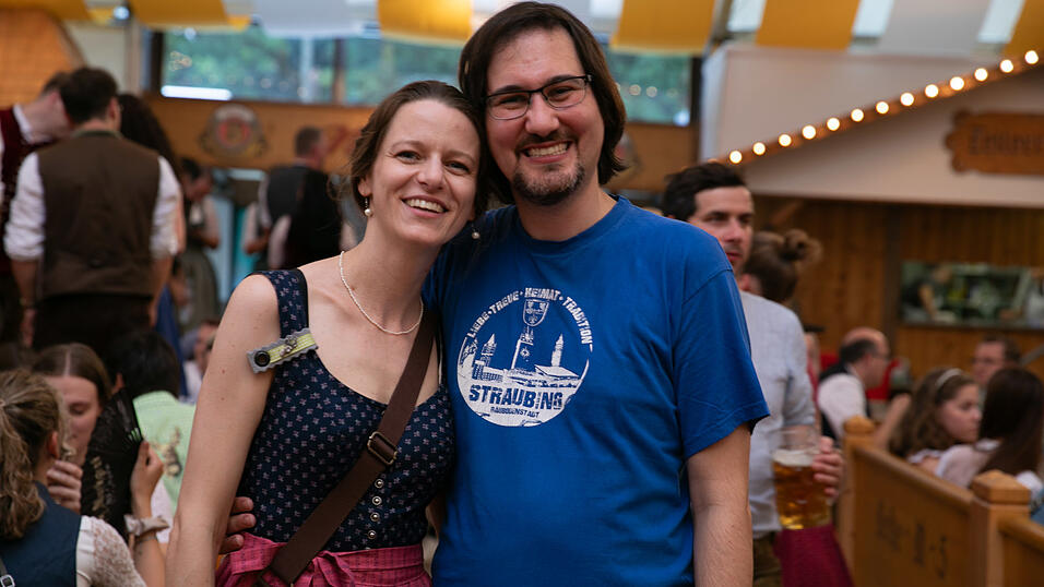 Die Partybilder vom Freitag, 15. August, aus dem Festzelt Nothaft. Die Partybilder vom Freitag, 15. August, aus dem Festzelt Nothaft.