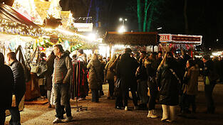 Die Investition in den Schotterrasen für den Christkindlmarkt wird sich auf 250.000 Euro belaufen.