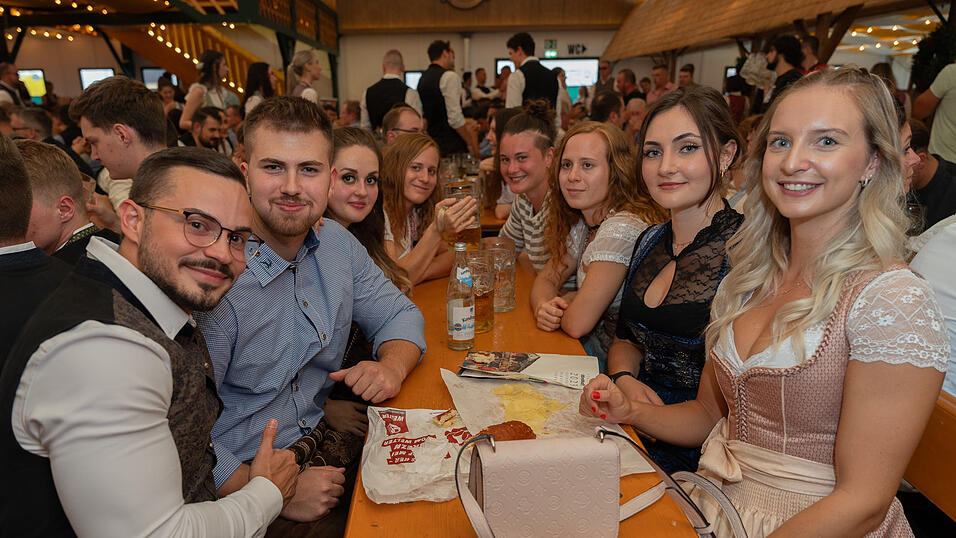 Die Partybilder vom Samstag, 12. August 2023, aus dem Festzelt Nothaft. Die Partybilder vom Samstag, 12. August 2023, aus dem Festzelt Nothaft.