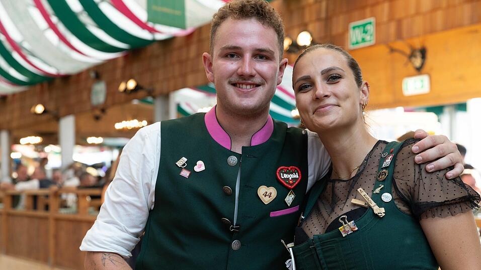 Die Partybilder vom Sonntag, 9. August, aus dem Festzelt Weckmann. Die Partybilder vom Sonntag, 9. August, aus dem Festzelt Weckmann.