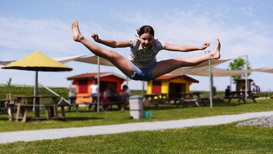 Einige Trampoline locken hoch hinaus. Einige Trampoline locken hoch hinaus.